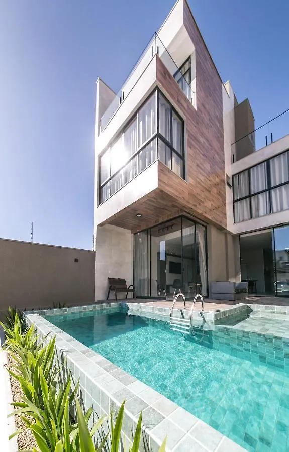 Casa Requinte, 4 Suites, Piscina I Balneário Camboriú